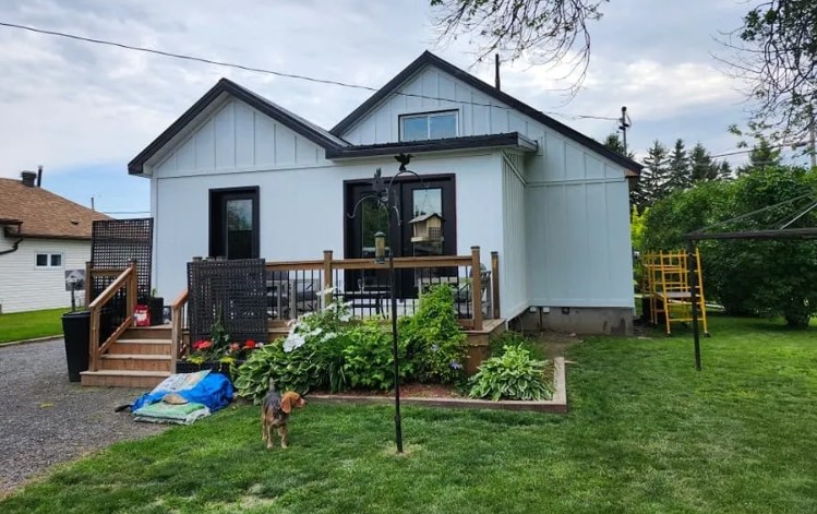 Ro-Co Reno's Inc - Home Improvements & Renovations in Cardinal, Ontario